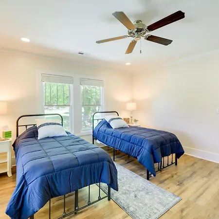 New Bern Vacation Rental On Farm With Fire Pit!